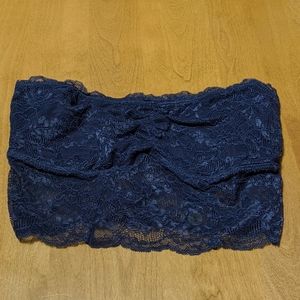 NWOT AMERICAN EGALE CROP TOP